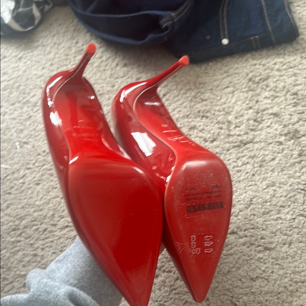 CL - Kate and Hot Chick Style - Women's Red and Black Pump Set - Picture 3 of 8